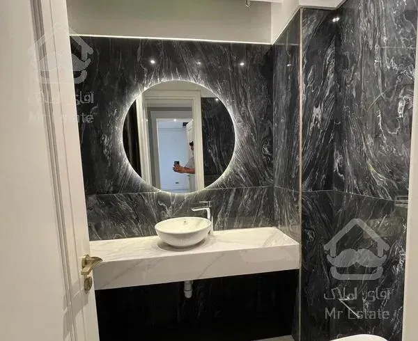 کامرانیه ۱۴۰ متر  لوکیشنی سفیر نشین رویال پسند