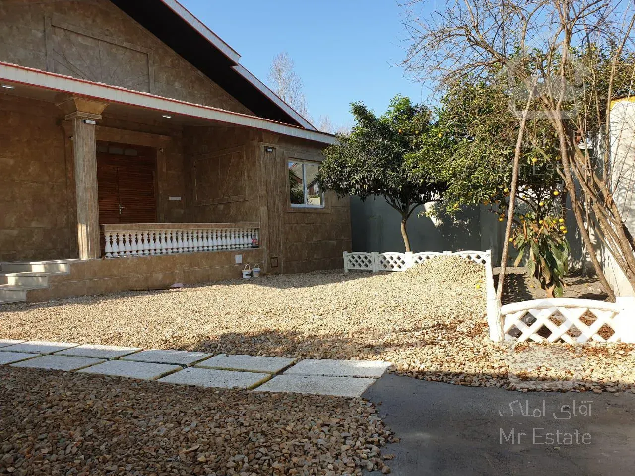 فروش ویلا ۳۳۰متری /اکازیون/ دارای سوئیت مجزا/درشهر چاف وچمخاله