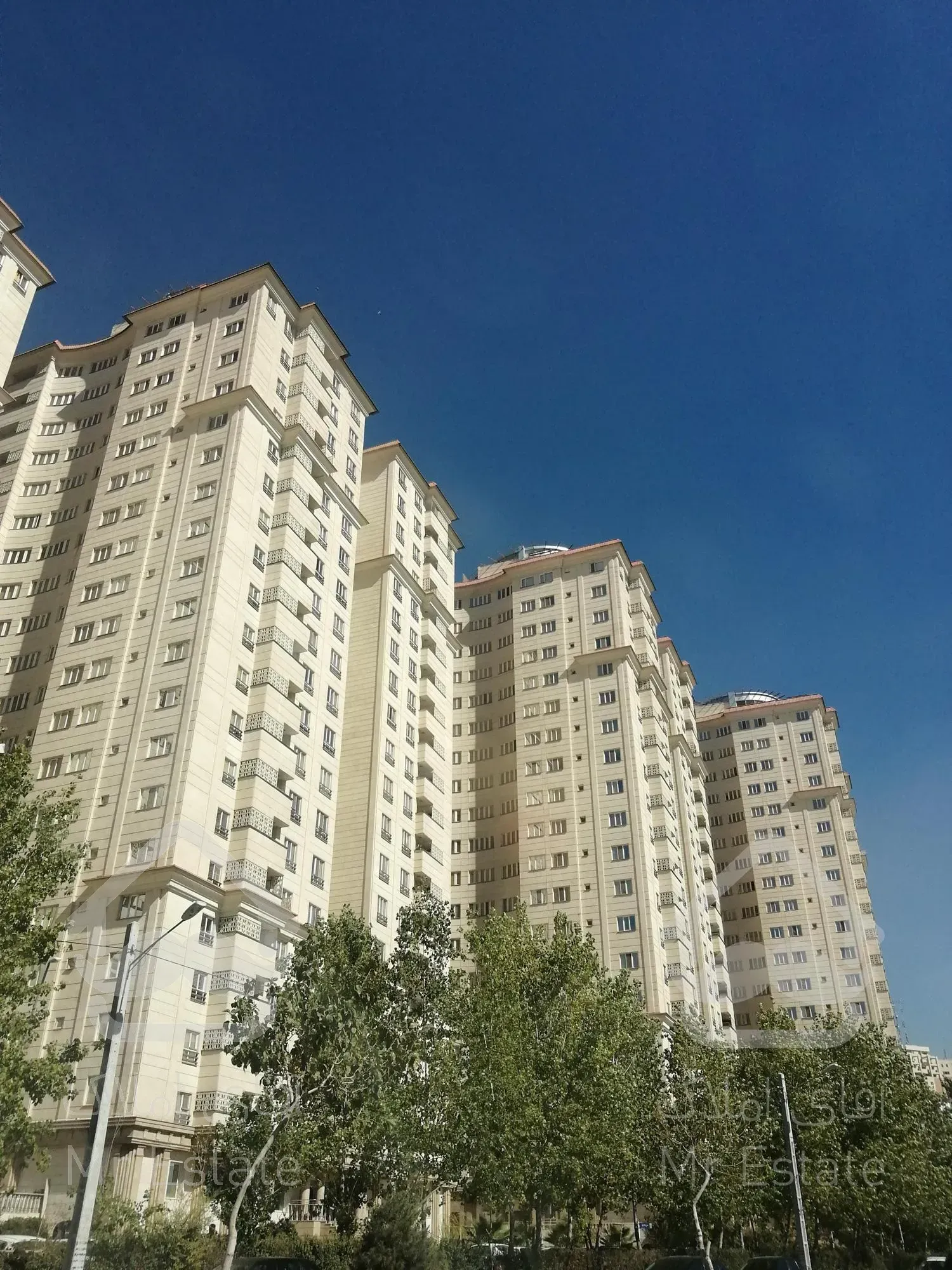 116متر 2خواب برج مجلل  صیاد 2 دریاچه چیتگر