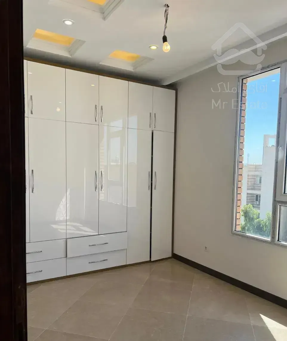 ۹۰متر/شریعتی روبرو ملک/خارج از طرح