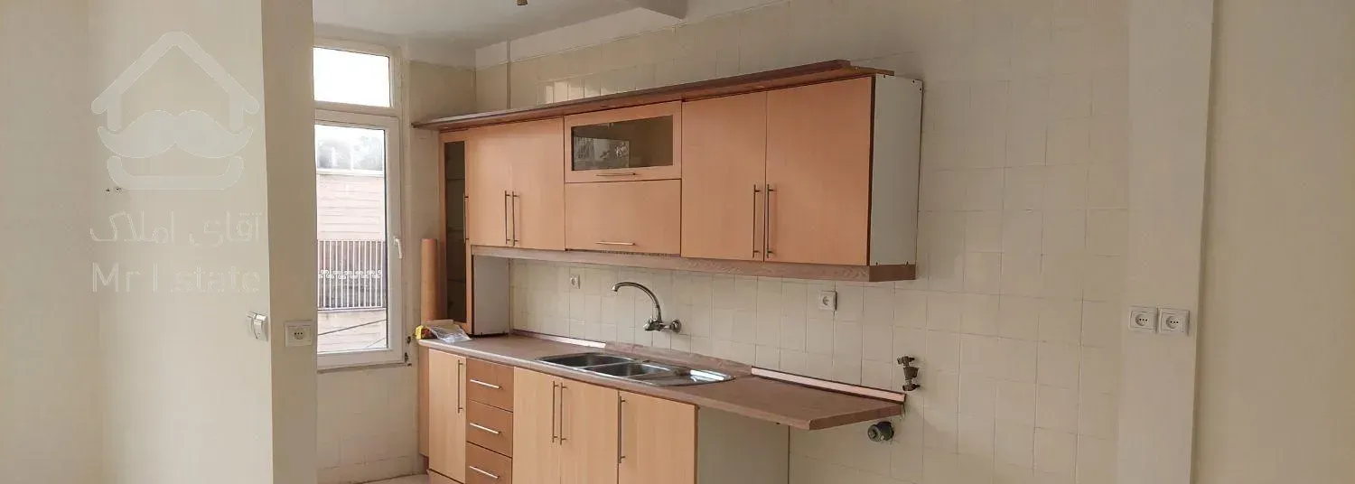 ۶۸ متری انارکی دو خوابه نورگیر