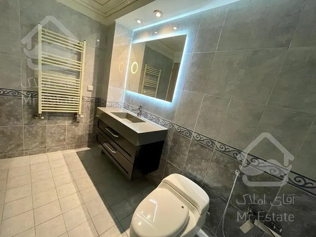 اجاره و رهن آپارتمان محمودیه 135  متر لوکس