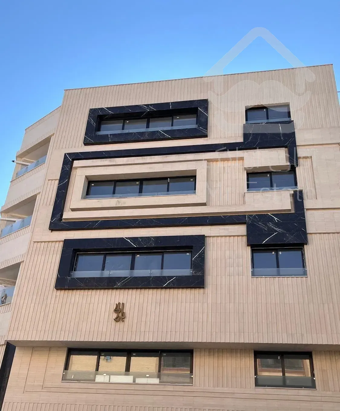 آپارتمان ۱۱۰متر ۲خواب تک واحدی