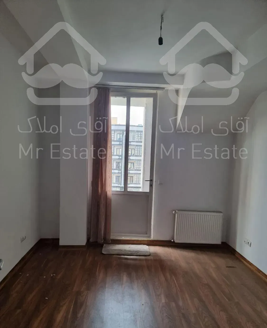 ۱۰۰ متر، ۲خواب، زیبا، سالن بزرگ و نورگیر