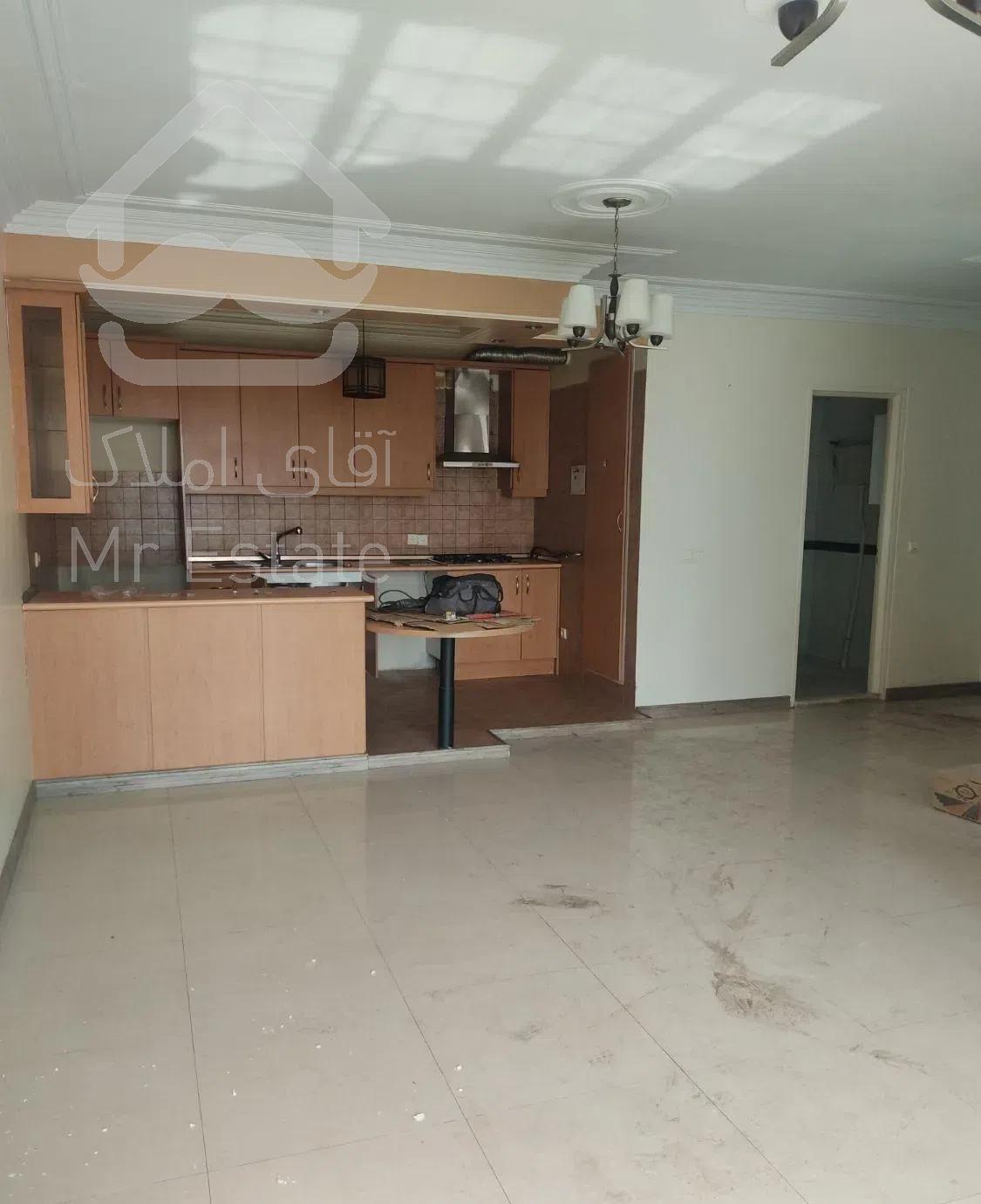 قلهک 100 متری 2 خوابه با پارکینگ نزدیک مترو قلهک