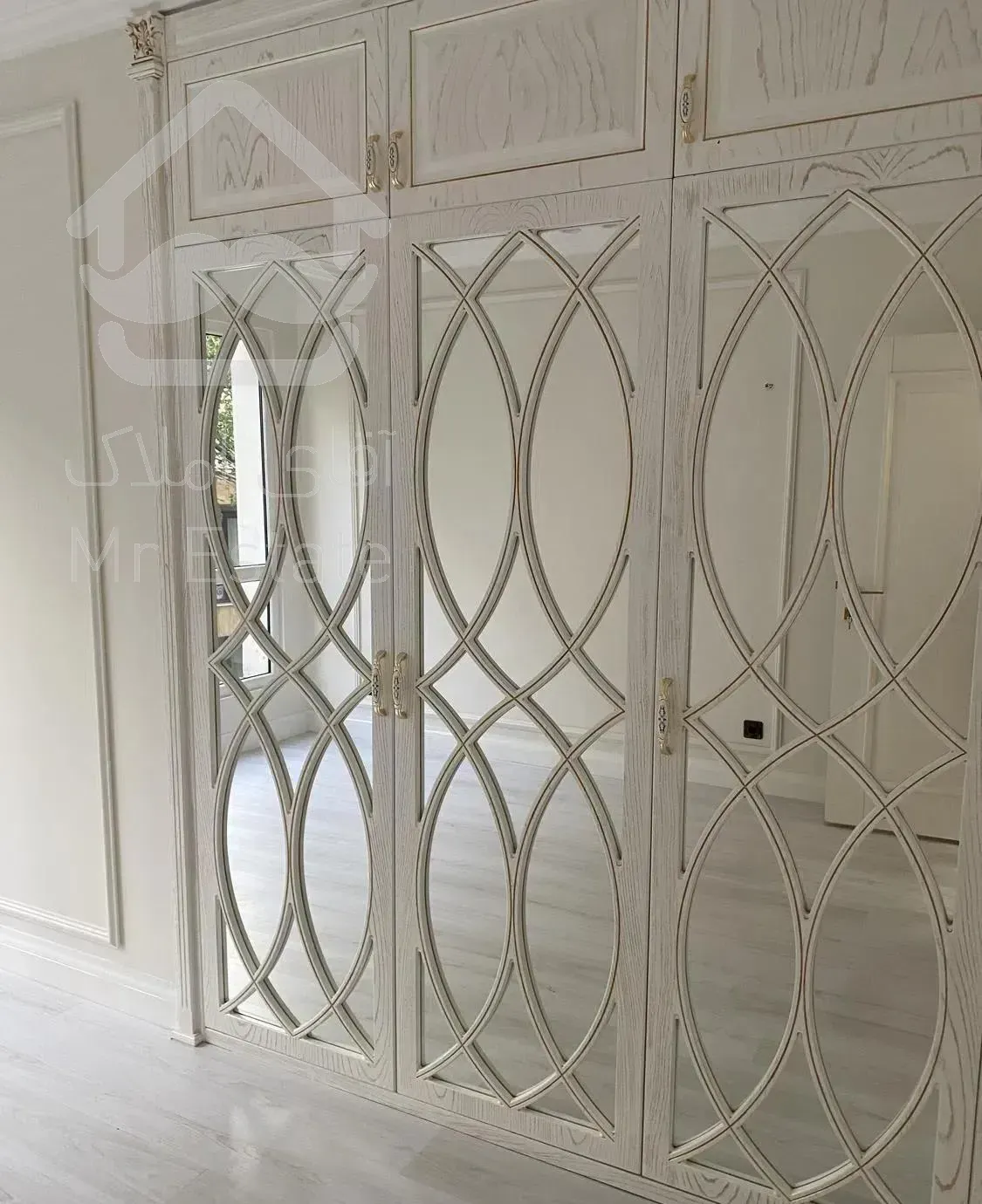 اپارتمان ۱۷۵ متری ۳ خواب  در کامرانیه شمالی