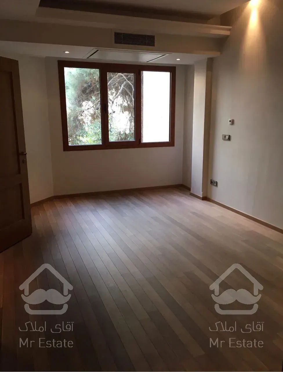 اجاره و رهن آپارتمان زعفرانیه 300  متر لاکچری