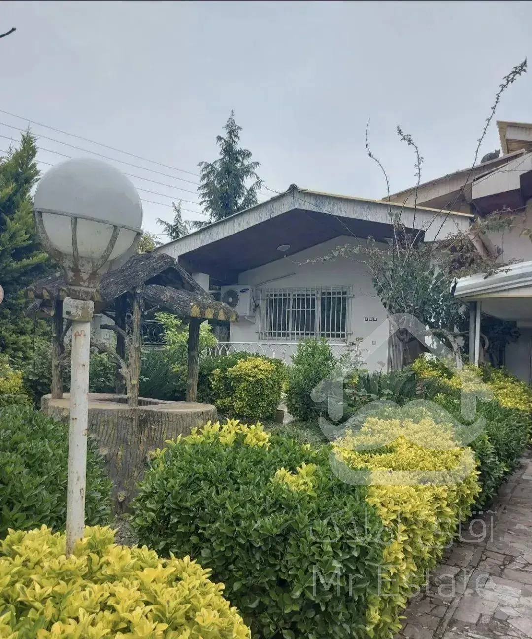 فروش فوری ویلا در بهترین لوکیشین بلوار معلم