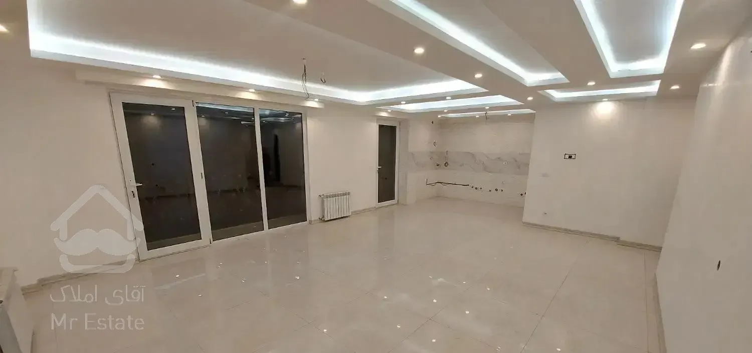 آپارتمان ۱۴۰ متر سه خواب بلوار طالقانی بیست متری