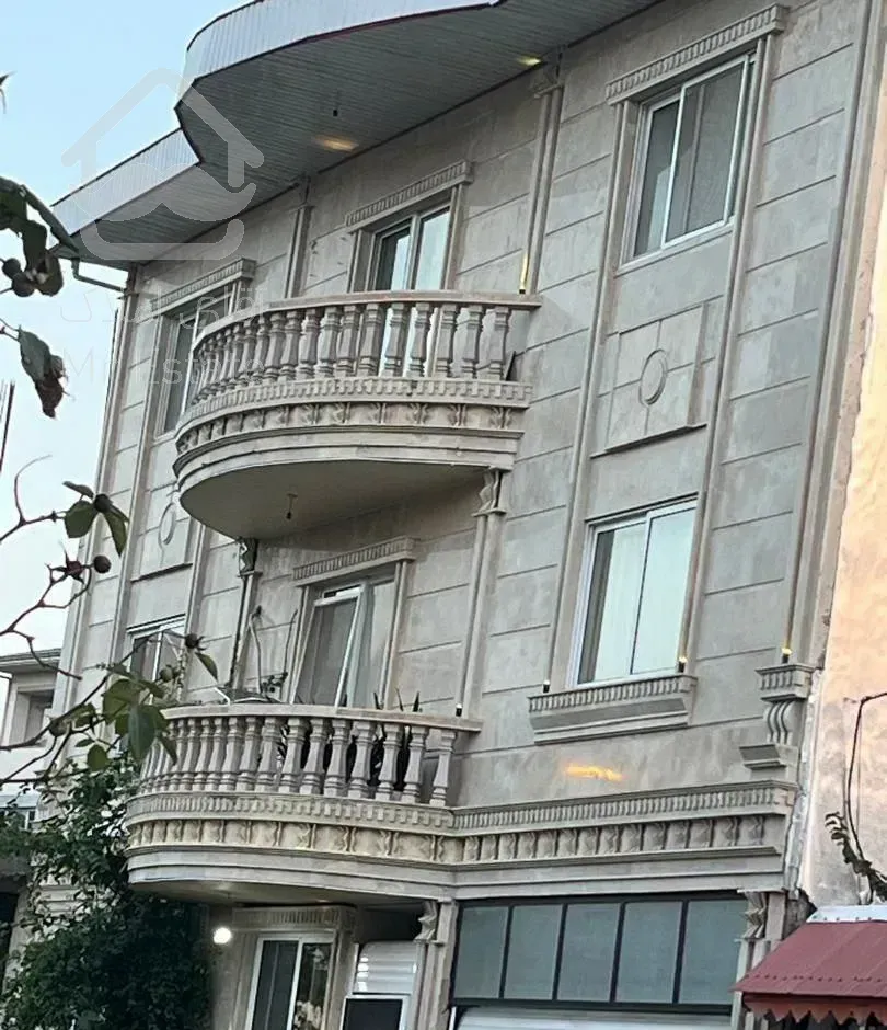 ۱۳۰متر(۲واحدی)گیلان رضوانشهرپشت بانک ملی مالک هستم