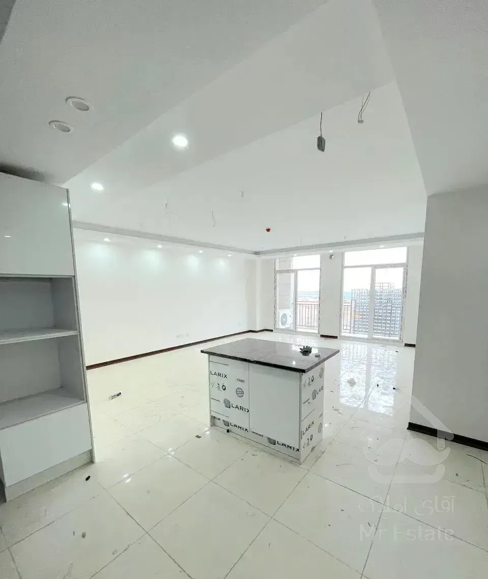 180متر/برج هوشمند /غرق نور /دریاچه چیتگر