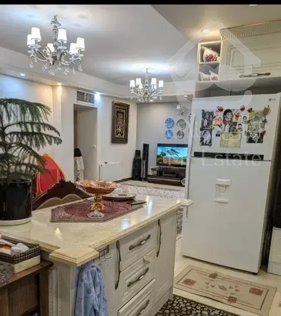 میدان86آپارتمان95متری دوخواب فول امکانات عروس پسند