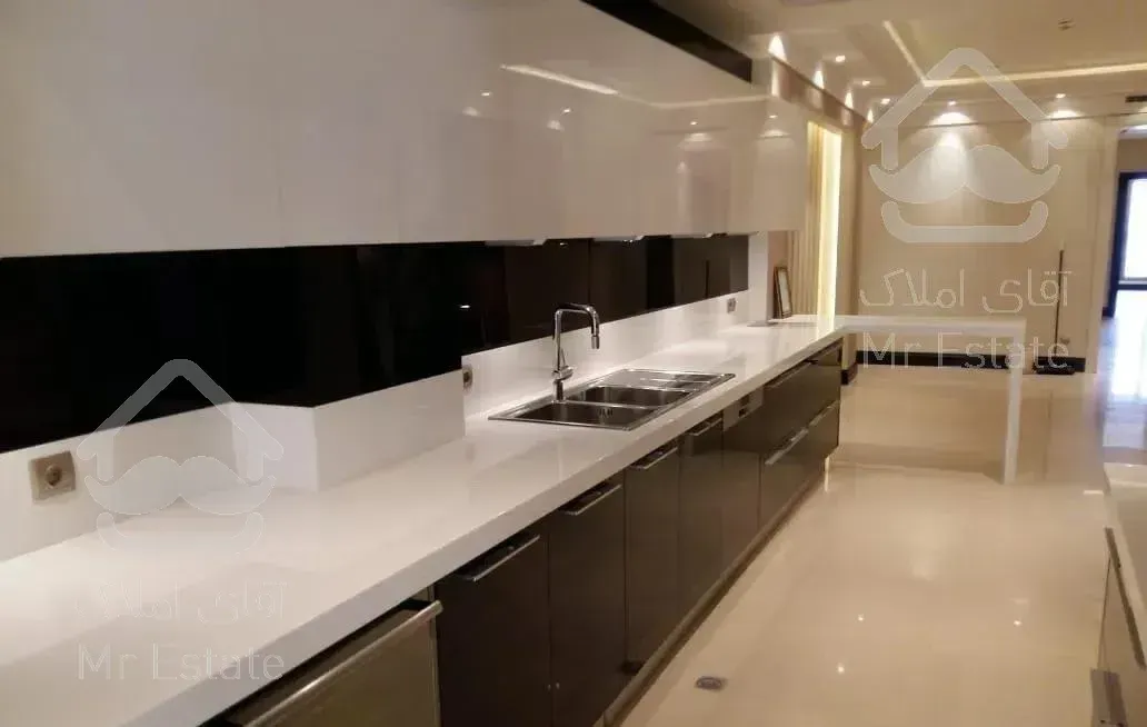 باغ فردوس ۳۳۰ متر ویو ابدی(بدون مشرف)