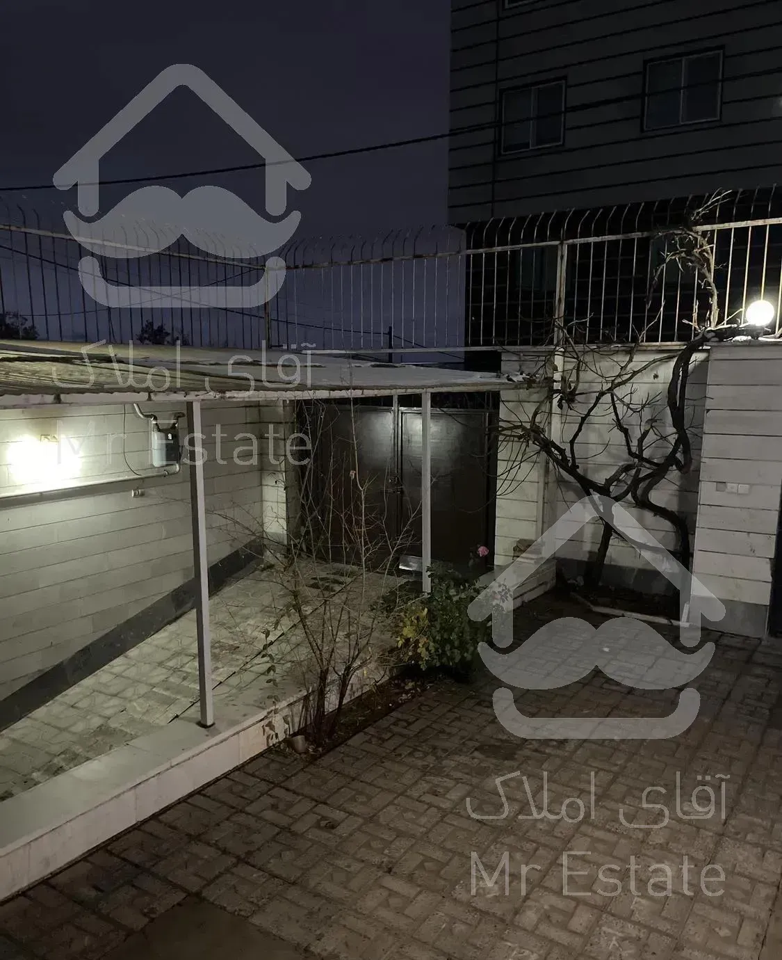 آپارتمان صد بیست متری