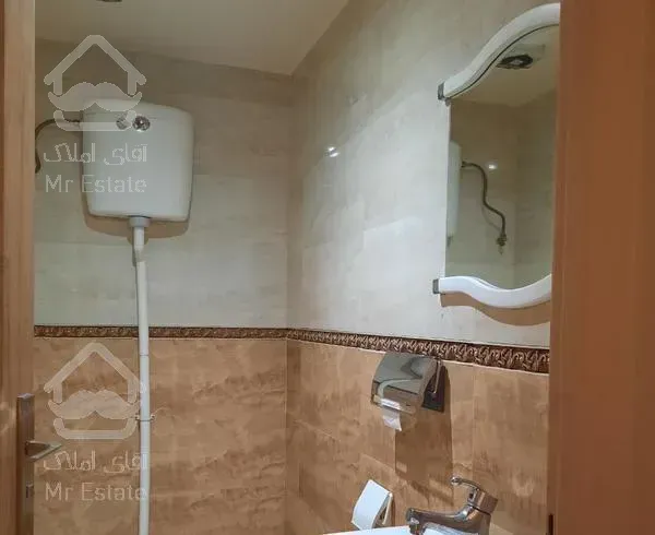 ۷۱ متر سند اداری بر بلوار فردوس