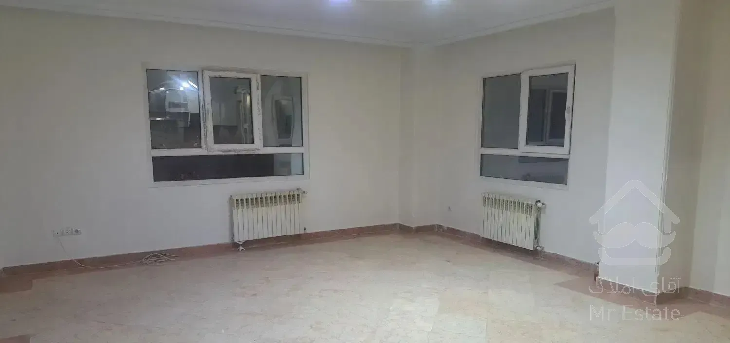 ۲۰۸ متری دربستی دریاچه