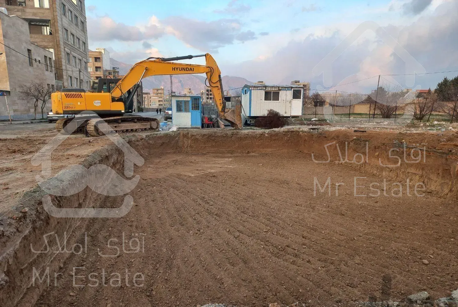 (بیل مکانیکی)تخریب،خاکبرداری و گودبرداری