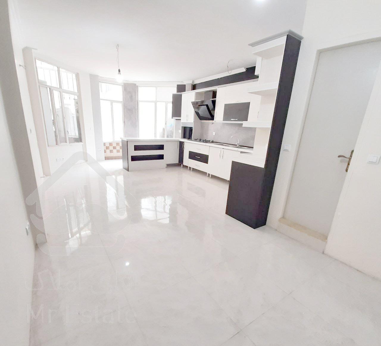 ۵۵ متر پر نور بازسازی شده رودکی