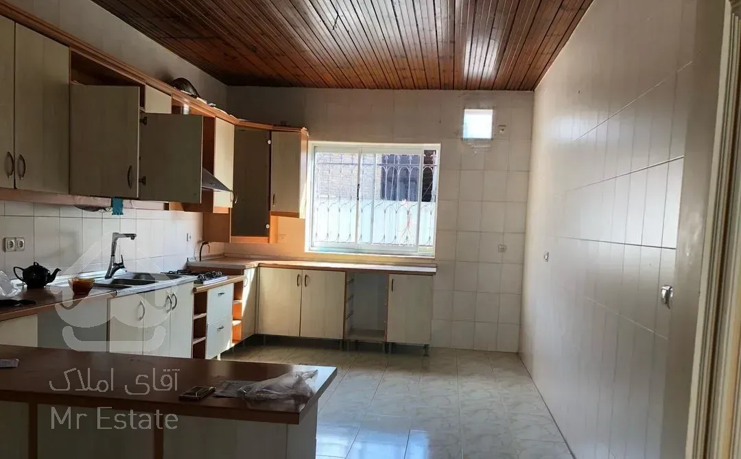 اجاره خانه ویلایی ۲۰۰ متری ۵ خوابه در میدان بزاز