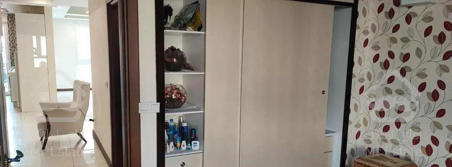 ۱۲۷متر/سه خواب/برج باغ برند ازگل/دو پارکینگ