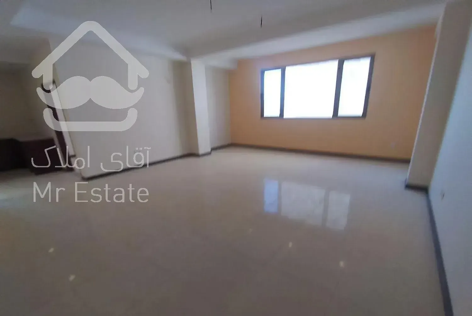 چیتگر ۱۳۵ متر/ سند اداری/در حد کلیدنخورده/ فول