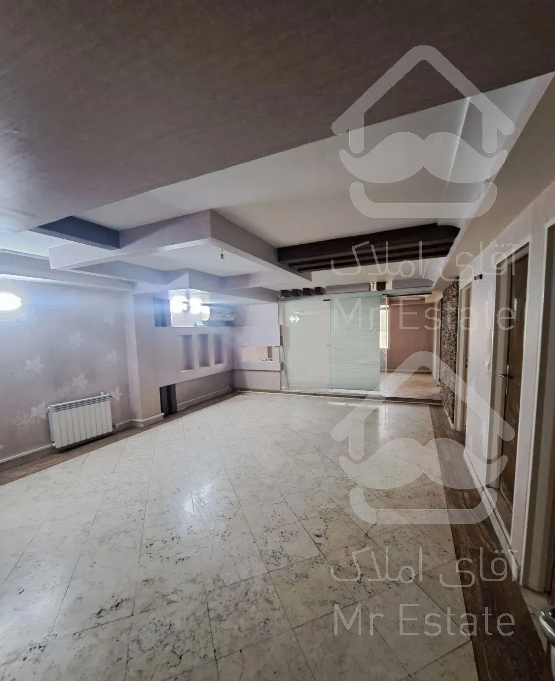 آپارتمان ۱۱۰متر دوخوابه موقعیت اداری  روبروی مترو