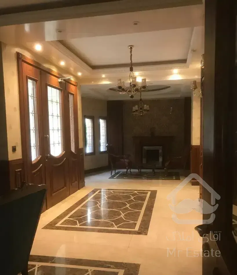 ۱۷۵ مترطبقه ۵سالن پرده خور بدون مشرف