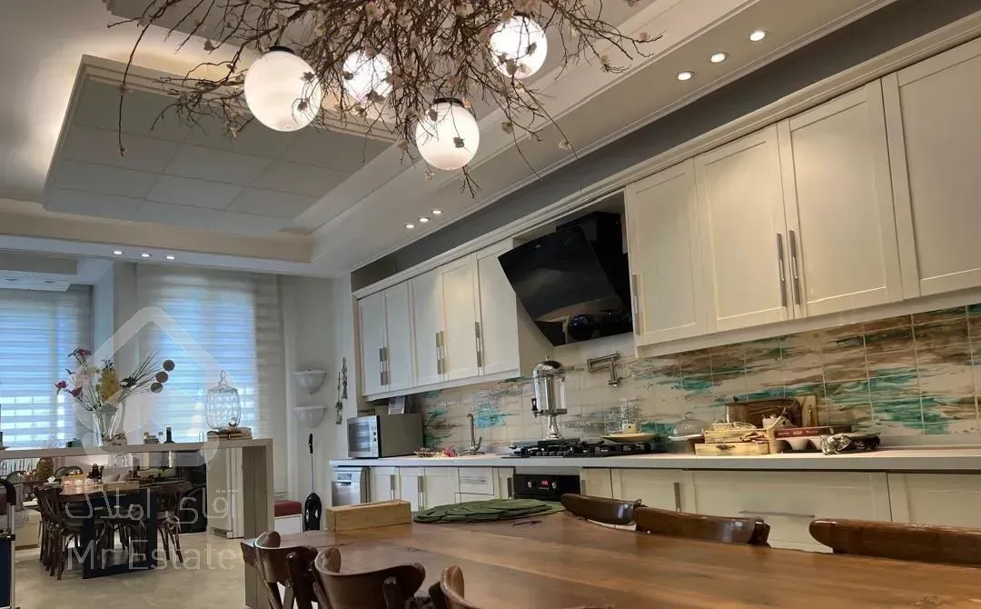 آپارتمان 180متر / واحد لوکس اعیان نشین / سجاد