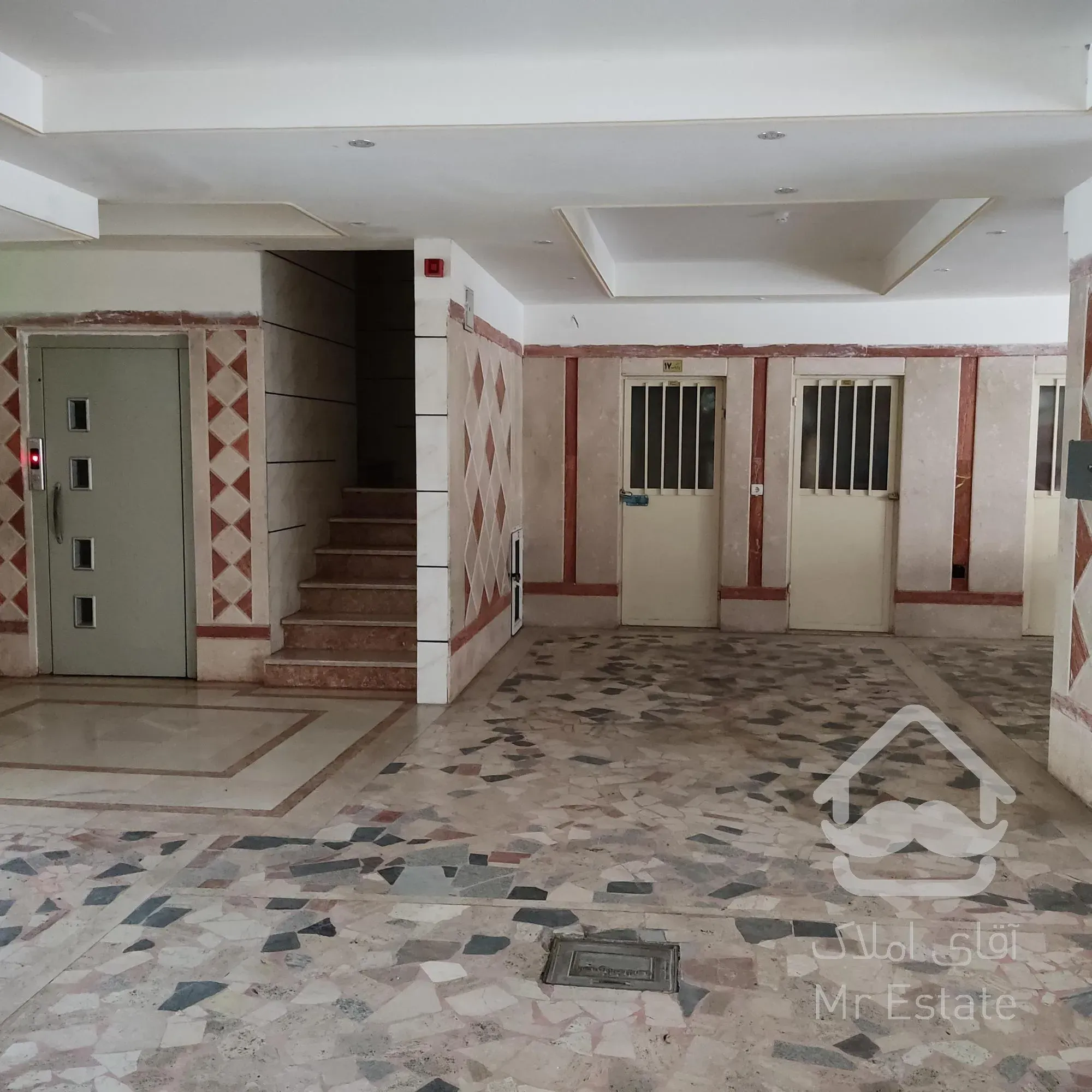 کرج ۱۲۳ متری فول امکانات رو به نما