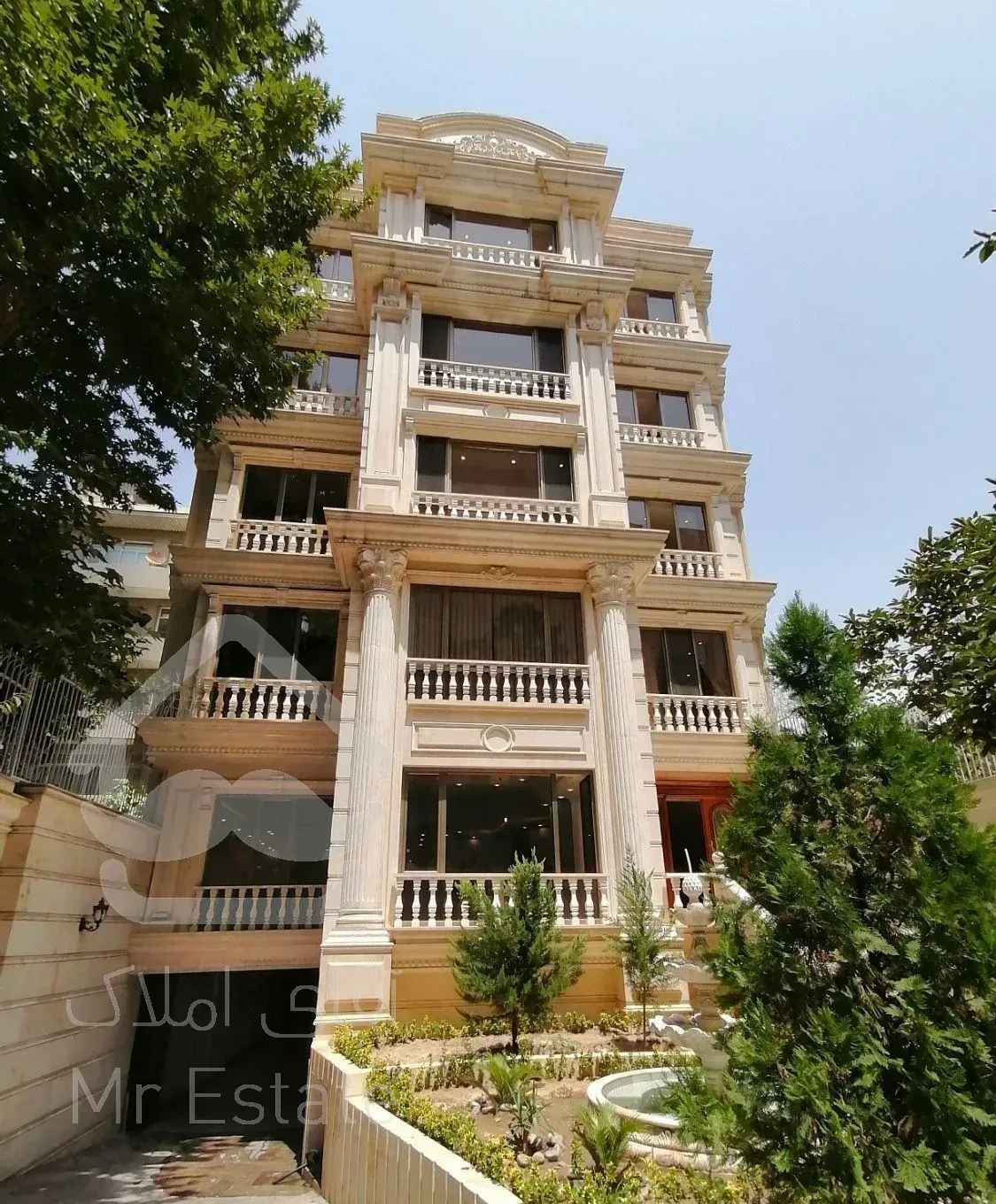 حکمت ۱۶۵ متر نوساز طبقه ۶ بالکن قابل چیدمان