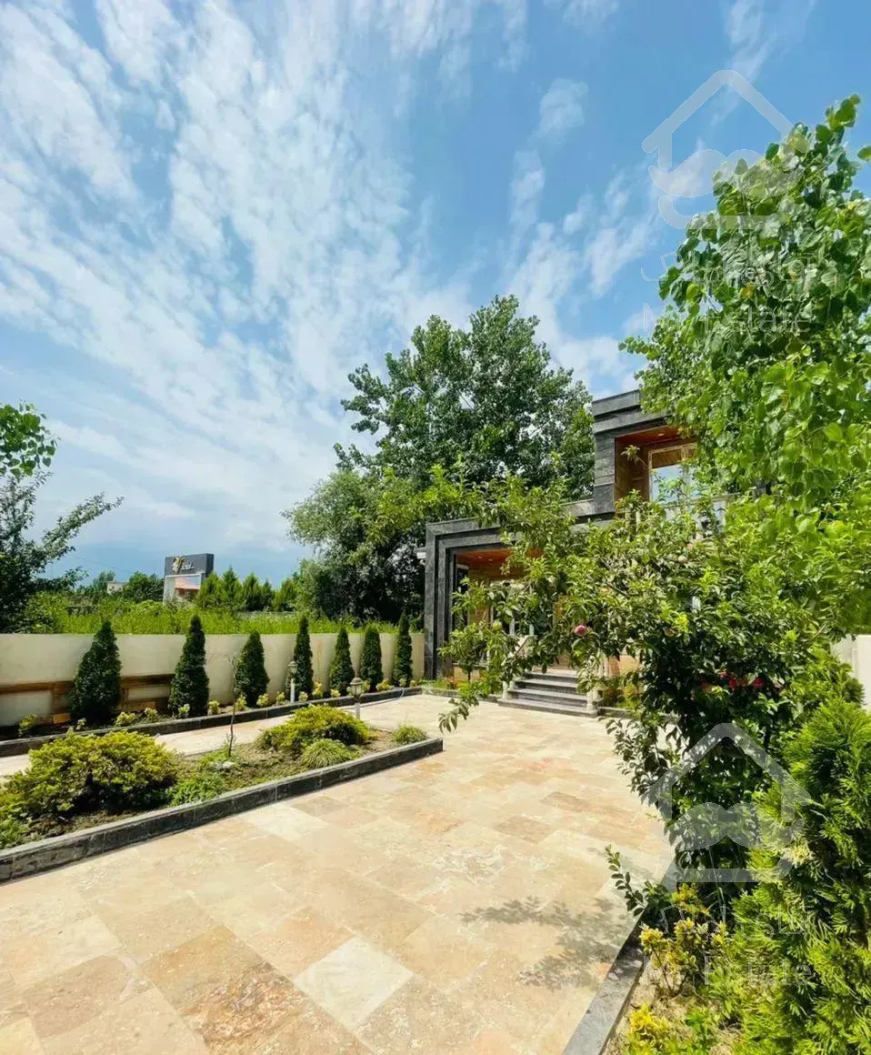 ویلا باغ نیم پیلوت ۲۴۰ متر جنگلی سندار