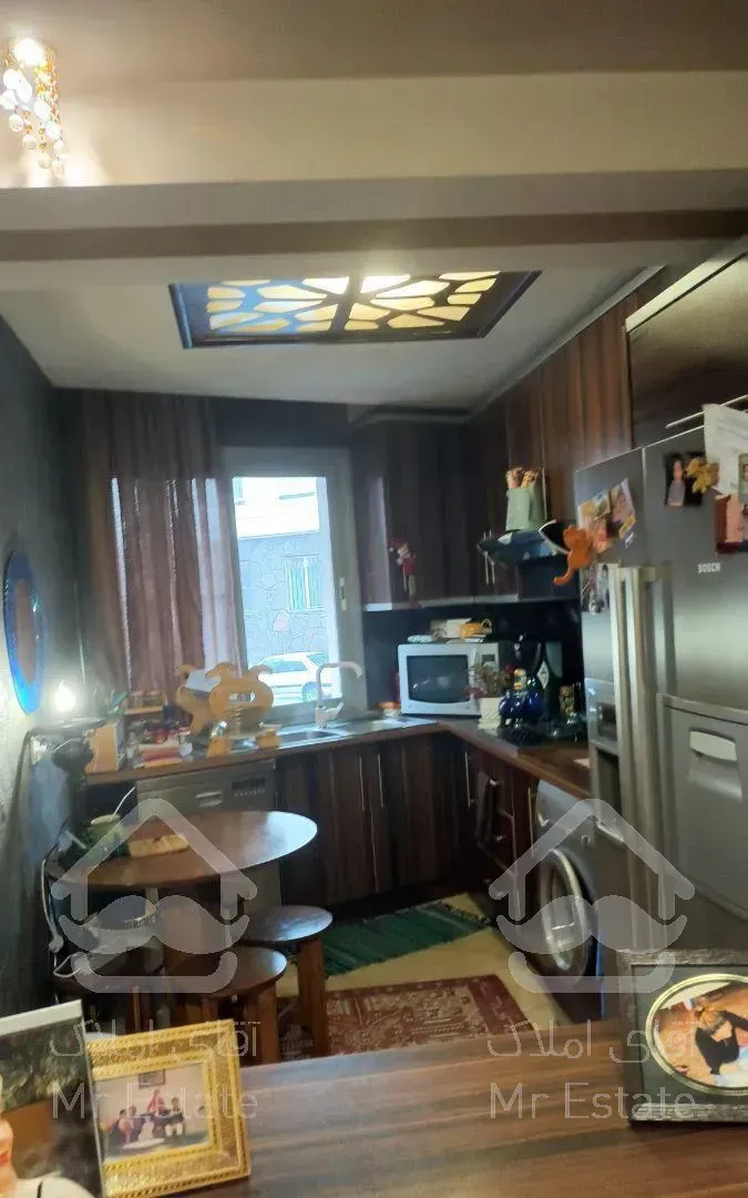 آپارتمان ۶۹ متر ۲ خواب بازسازی شده و  کم تردد