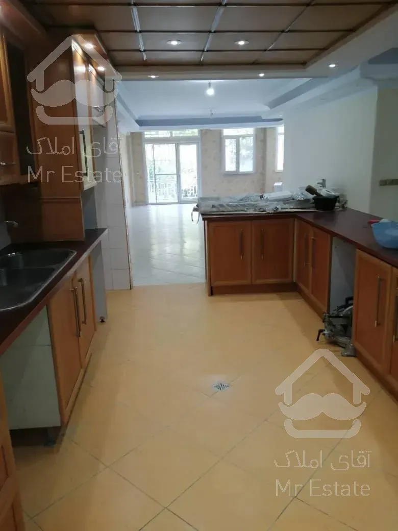 اجاره و رهن آپارتمان جردن 200  متر شیک