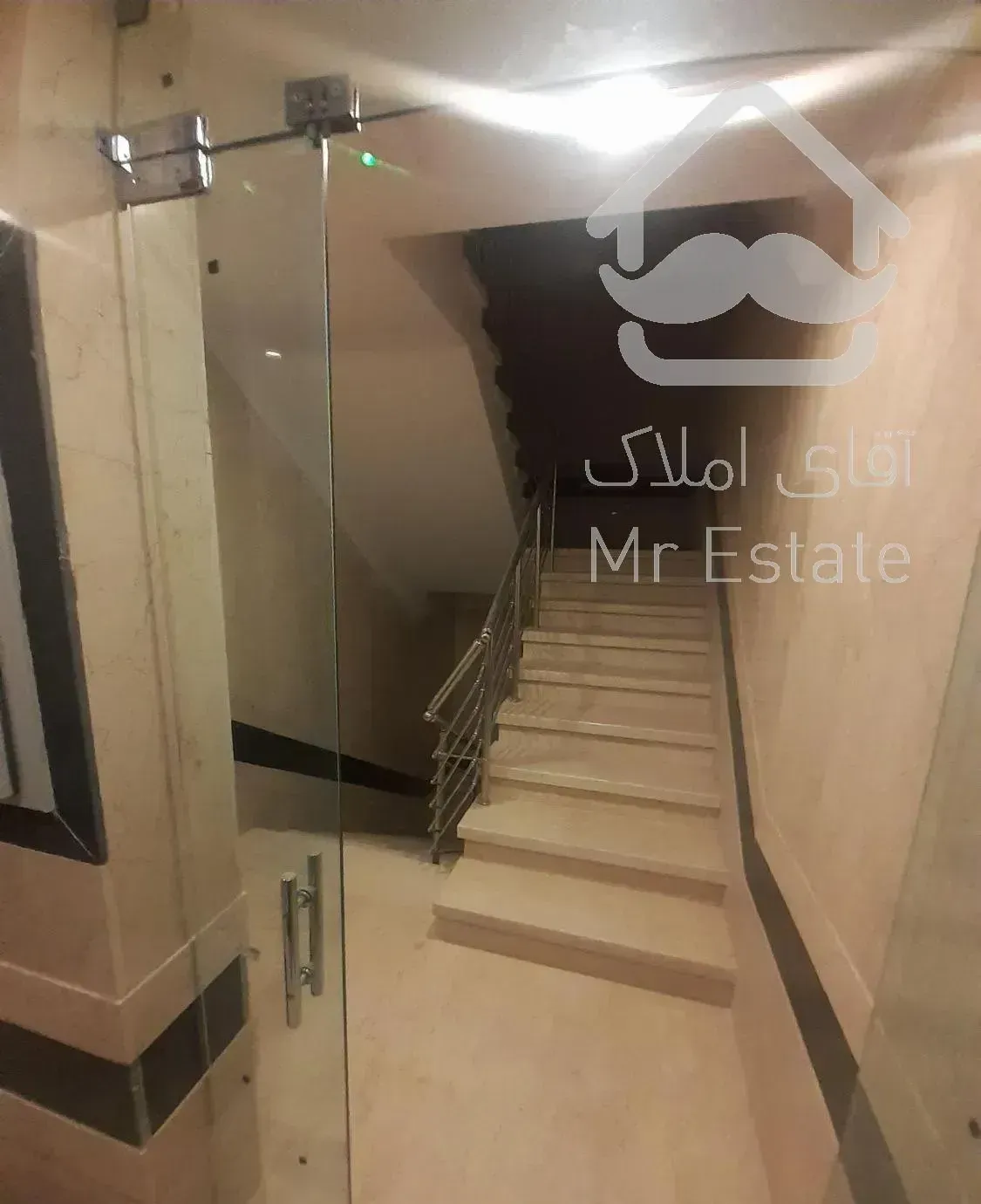 آپارتمان ۹۰ متری فول نوساز رهن کامل