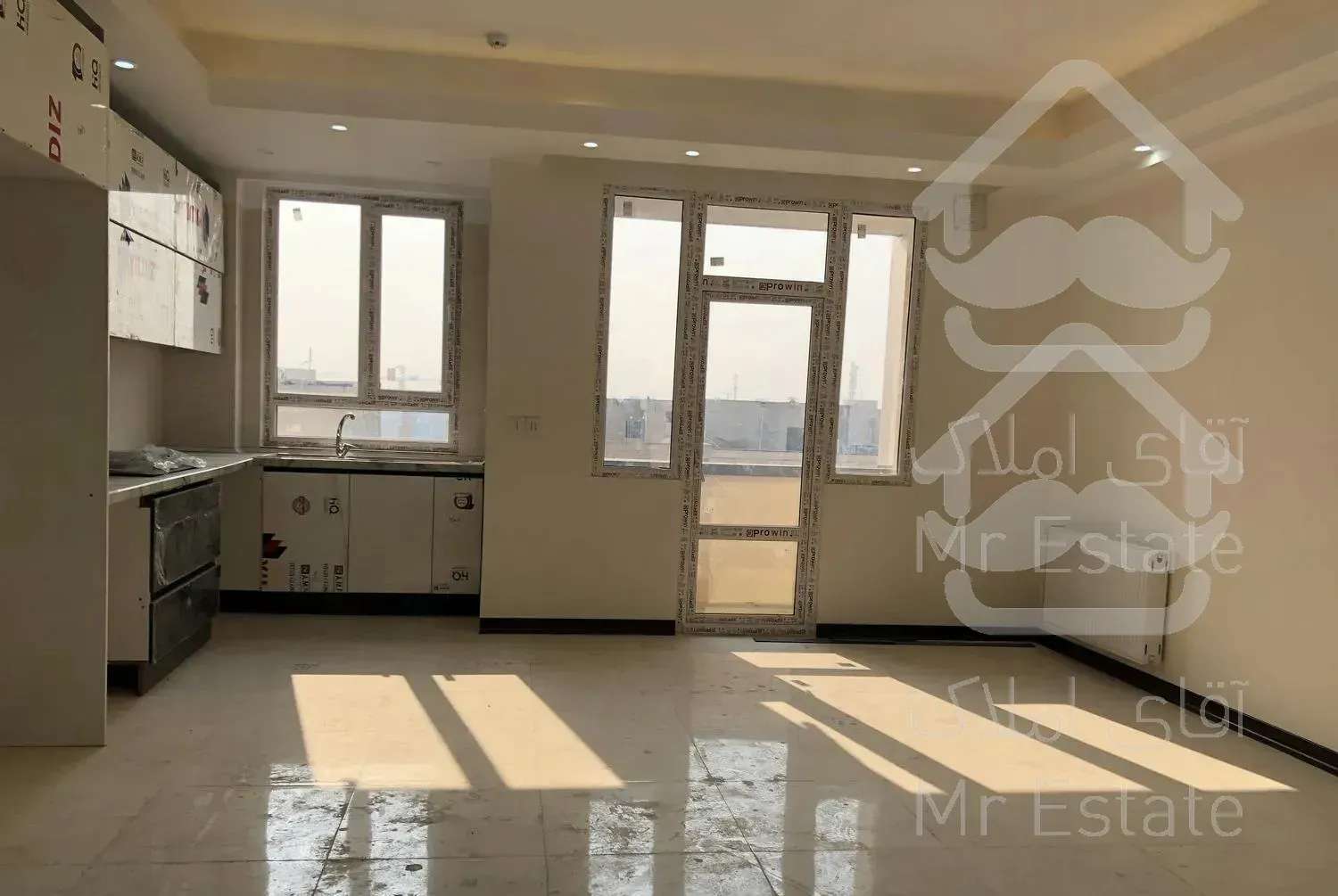 اپارتمان ۷۵متری/کلید نخورده/انباری/اسانسور