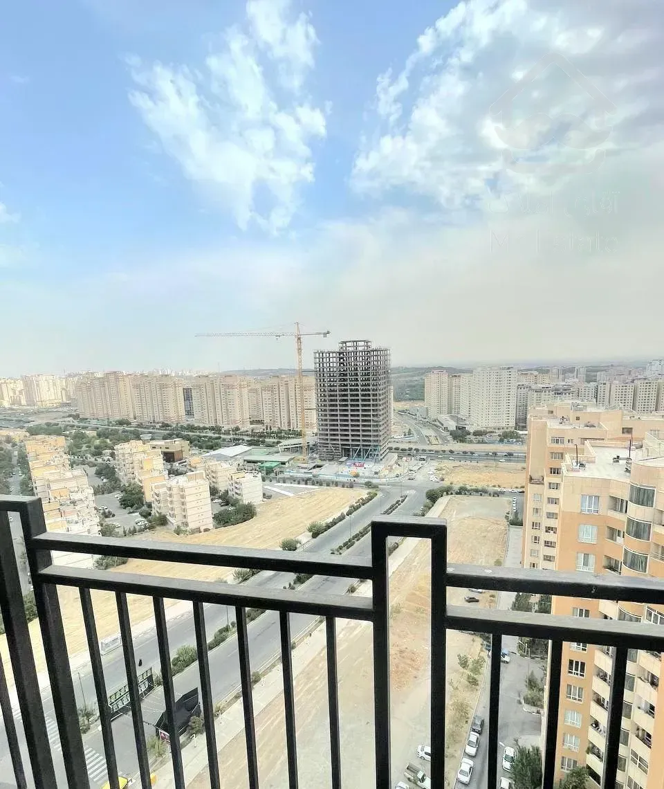 ۱۱۲متری/تریتیومVip/مَتریال‌خارجی/دریاچه‌چیتگر