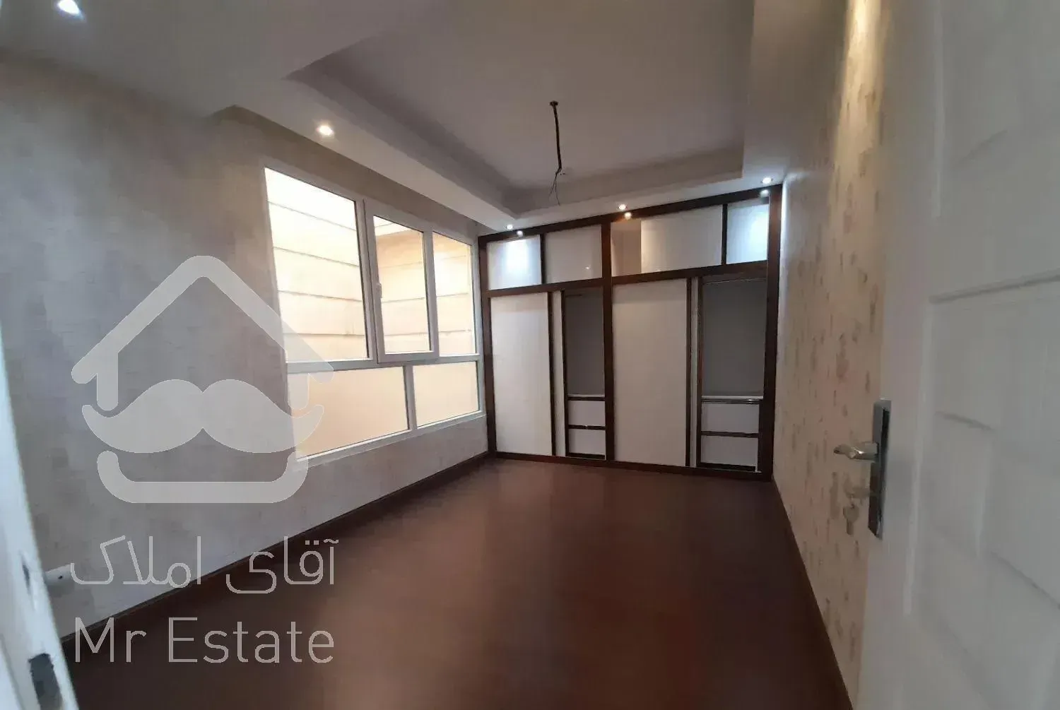 آپارتمان ۱۲۵ متر دو خوابه غرق نور توانیر