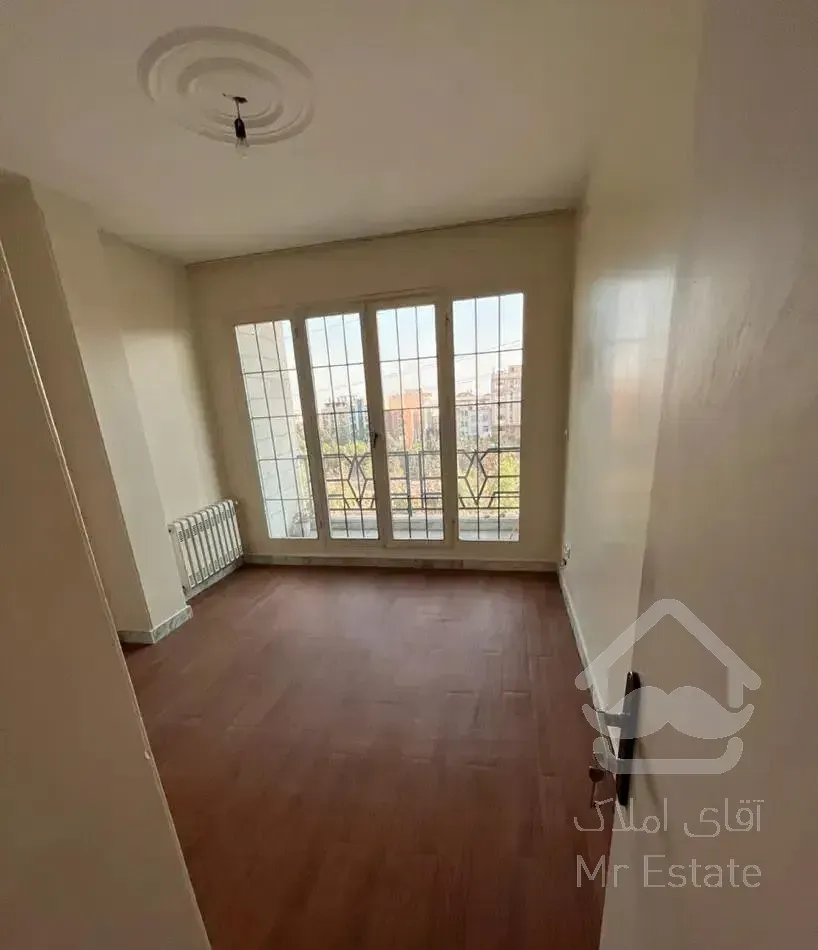 ۱۰۰ متر/ غرق نور /الماسی در نزدیکی باغ گلاریس