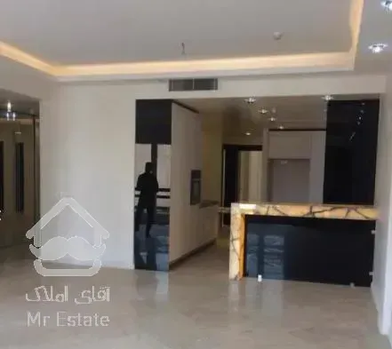 ۲۳۰متر*تکواحدی*سازه تلفیقی*متریال اروپای غربی