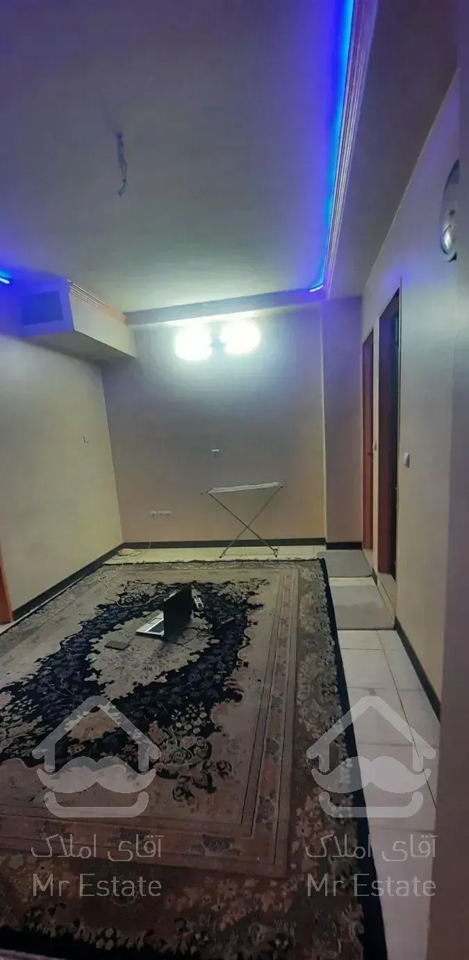 ۳۸ متری نزدیک ایستگاه مترو