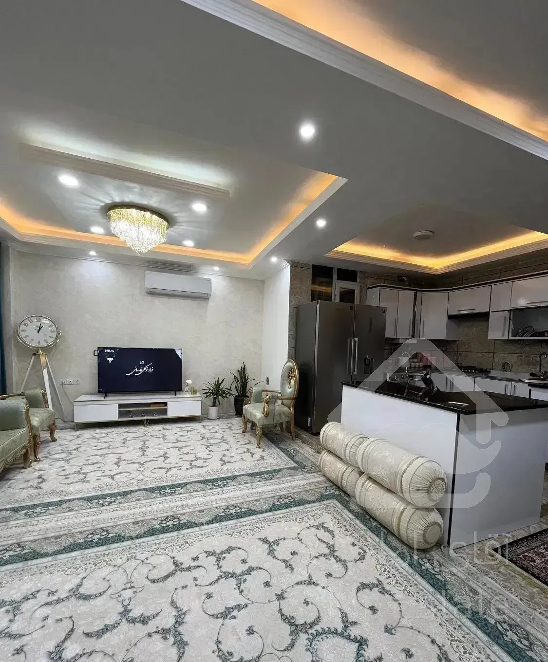 فروش واحد آپارتمان چهارراه عدل 125متر