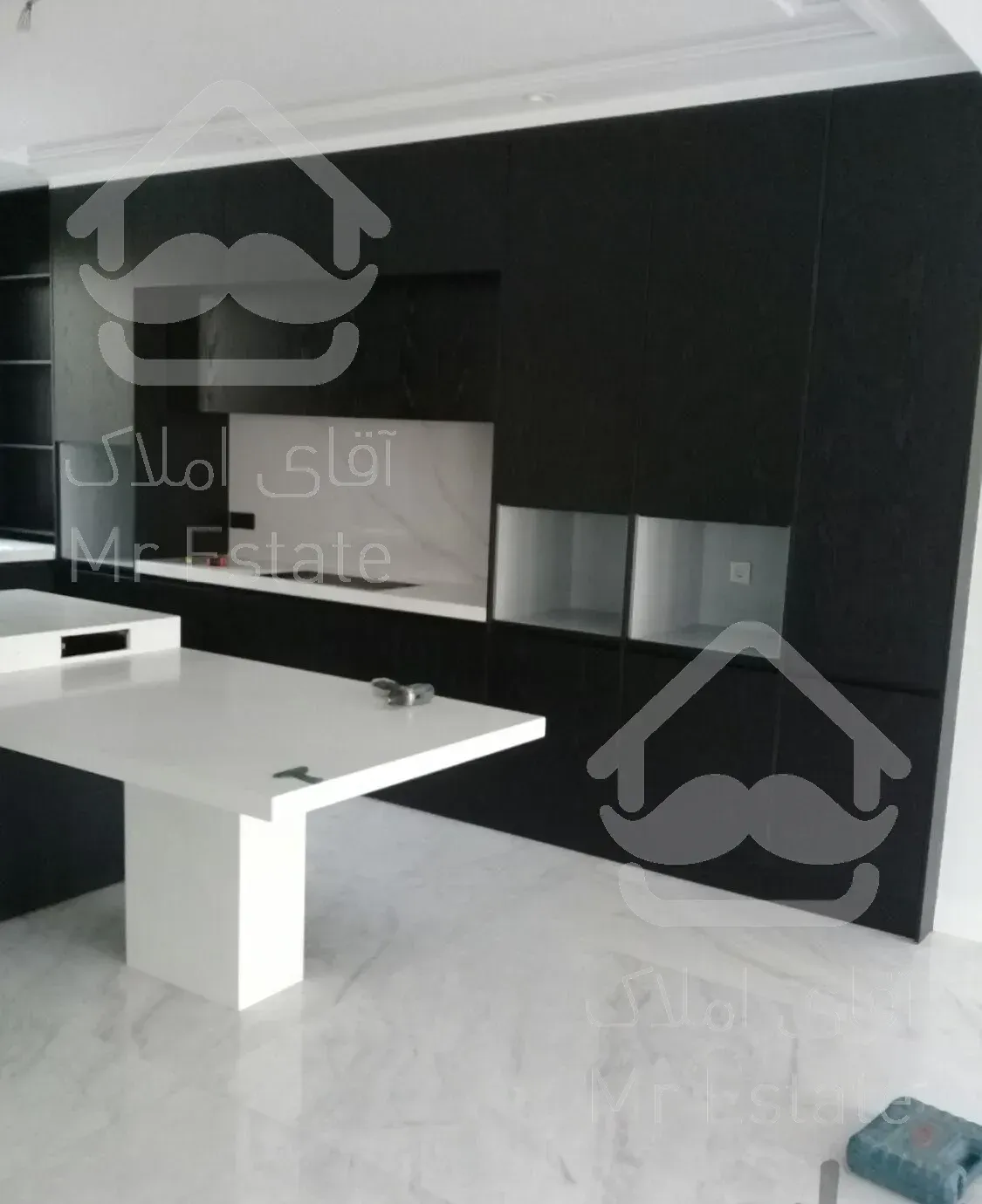 نصاب کابینت کمد دربهای تمام چوب