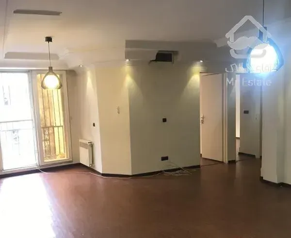 ۱۰۰ متر فردوس شرق