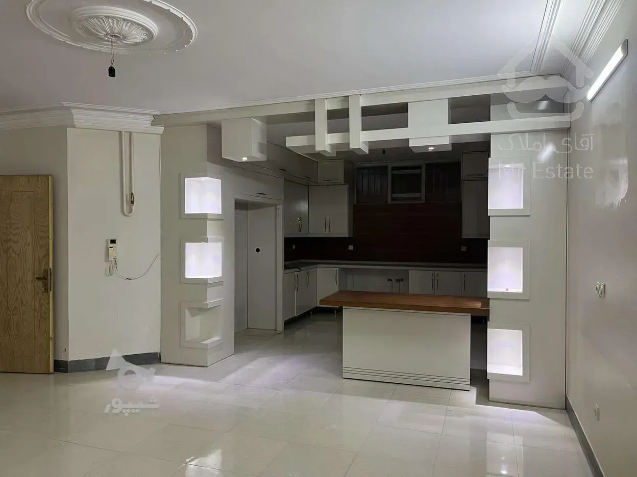 خانه طبقه همکف