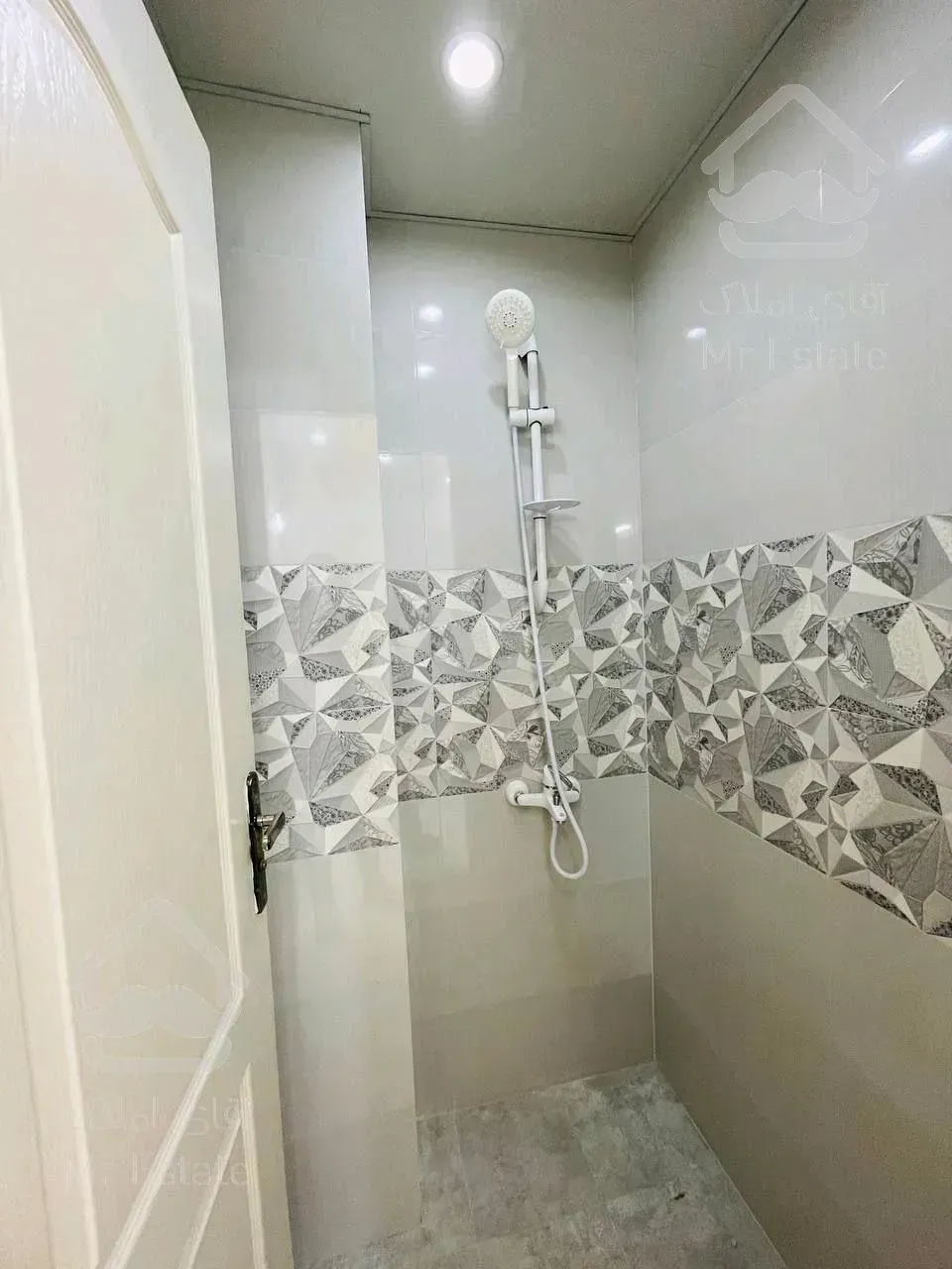 ۵۳ مطر/تهران/اندیشه/فاز ۱/قلب سرمایه گذاری منطقه/سند دار