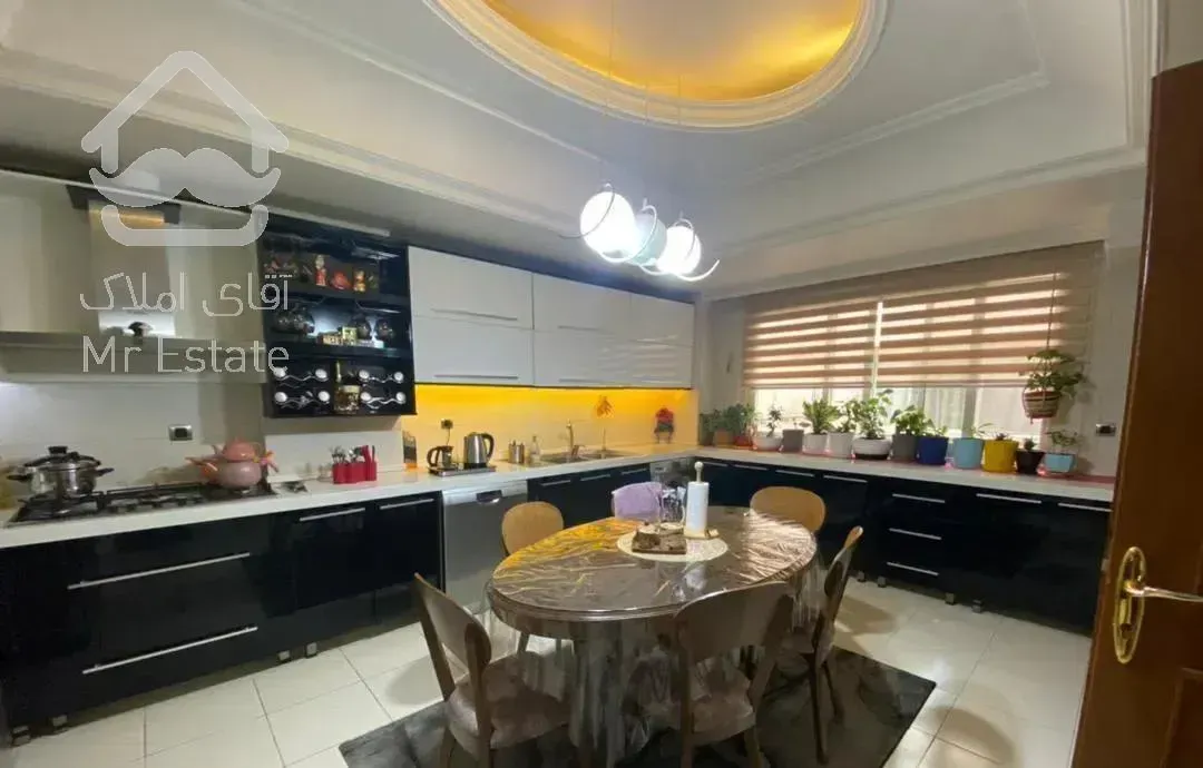 آپارتمان کامرانیه شمالی ۱۴۰ متر