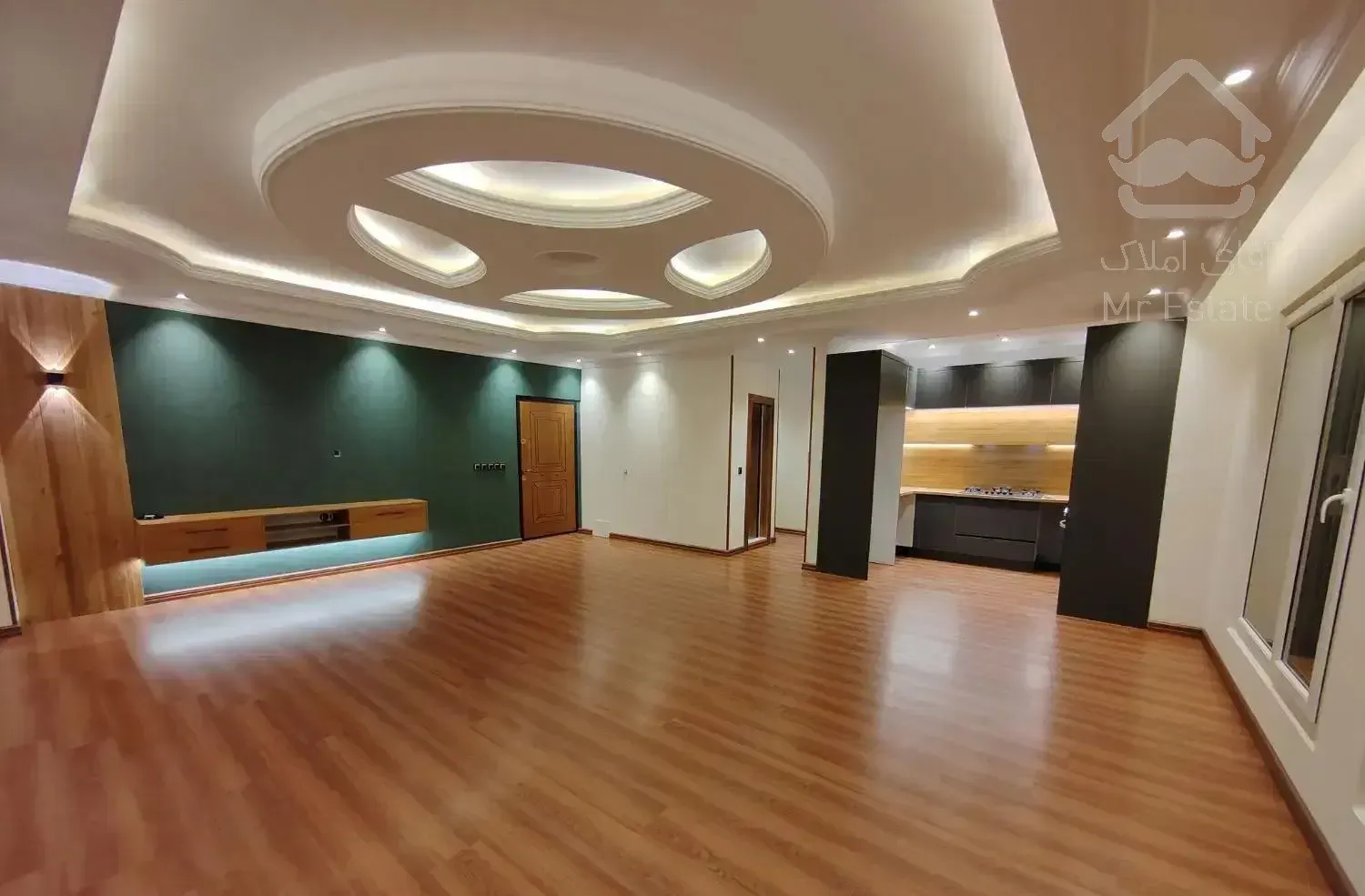 100متر فول امکانات   بدون مشابه  بلوار فردوس