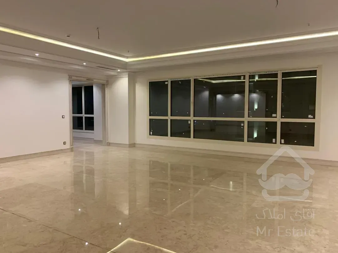 فروش 215 متری فرمانیه