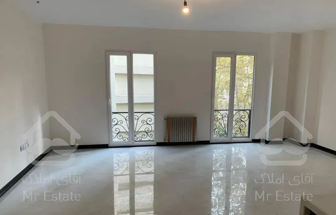 175 متر  قلهک