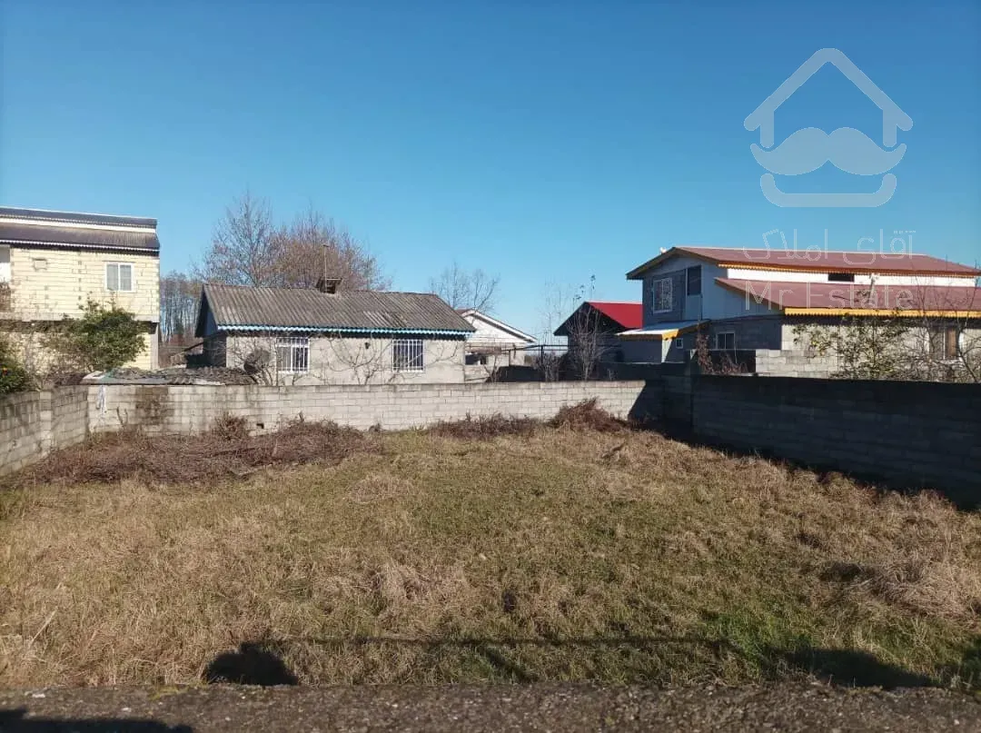 زمین ۳۷۰ متری